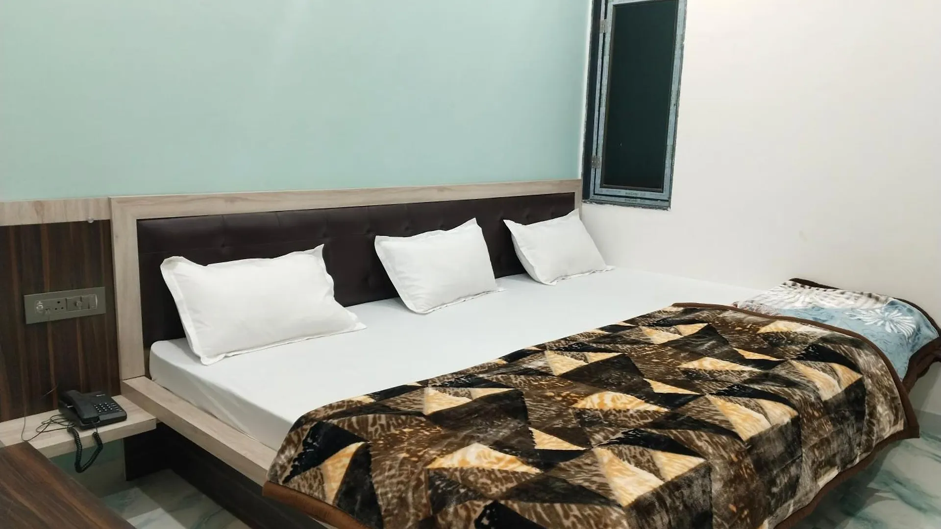 Golden Residency Guest House Varanasi India